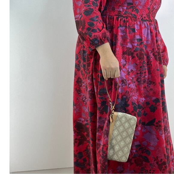 Dooney & Bourke Signature Jacquard Wristlet Slim Zip Pouch Monogram - Picture 5 of 6